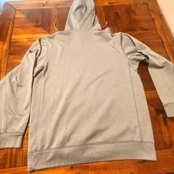 New England Patriots NFL Hoodie Size Medium Nike Therma Fit - Picture 7 of 10